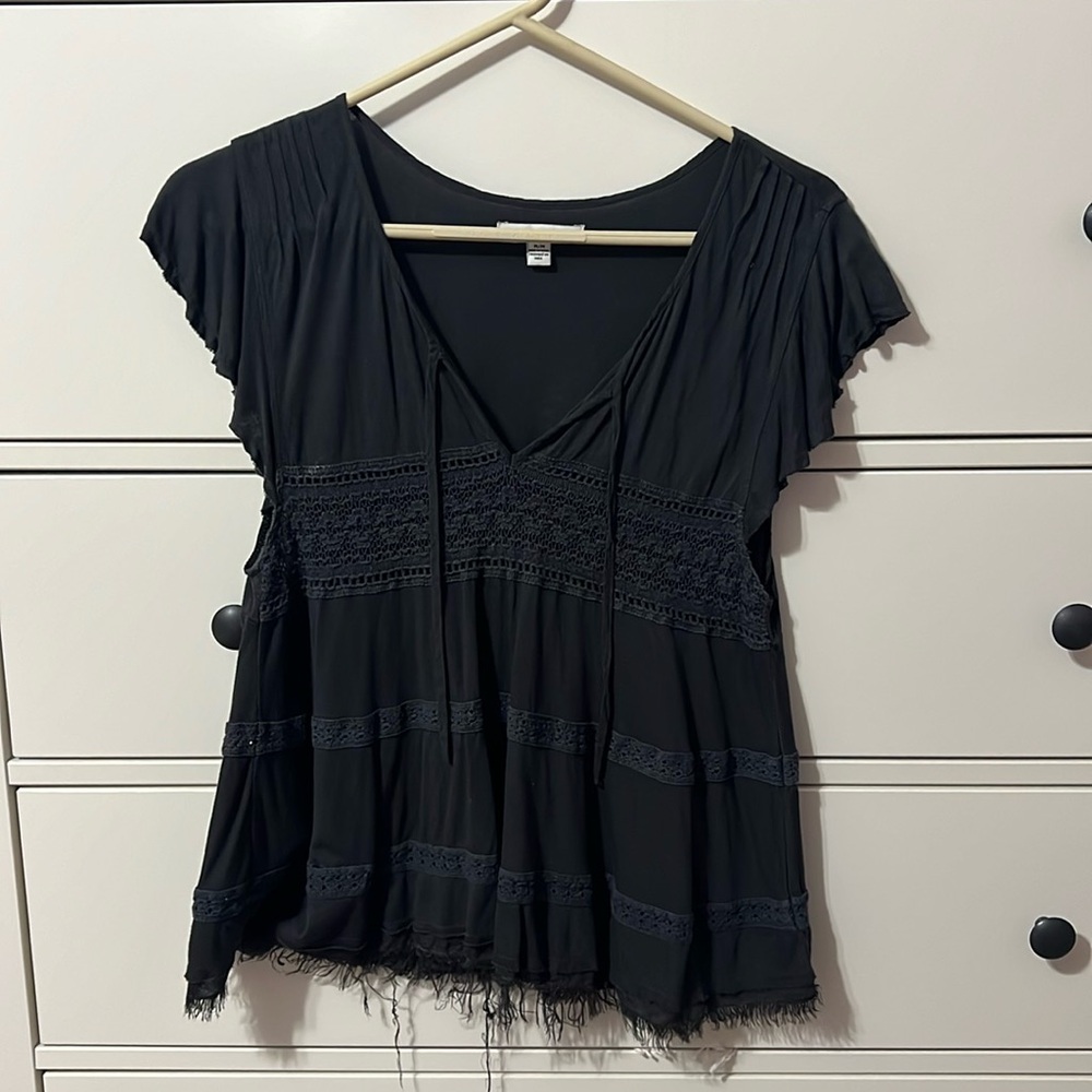 American Eagle Boho gray top